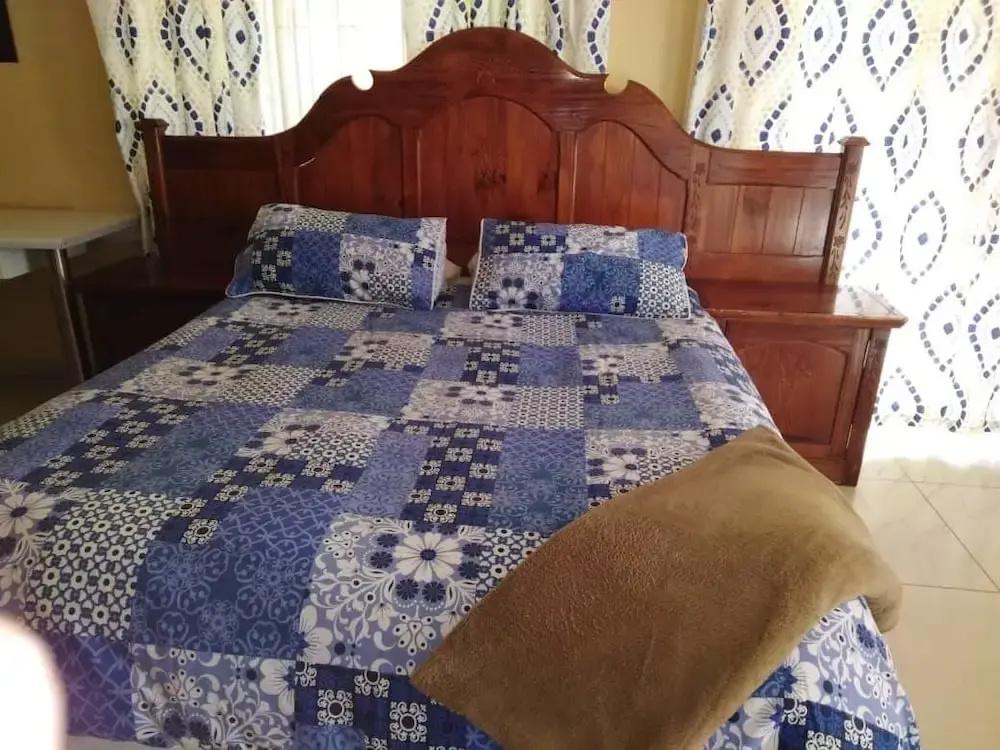 фото MC's Self Catering Accommodation