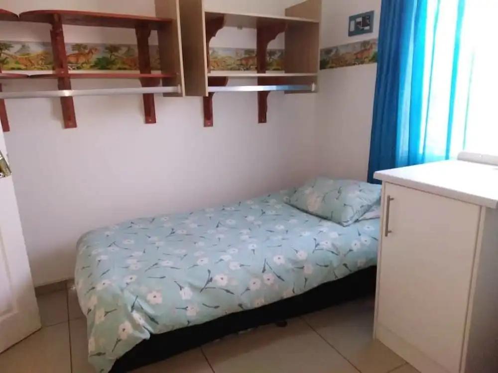 фото MC's Self Catering Accommodation