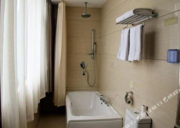 Chenlong International Hotel