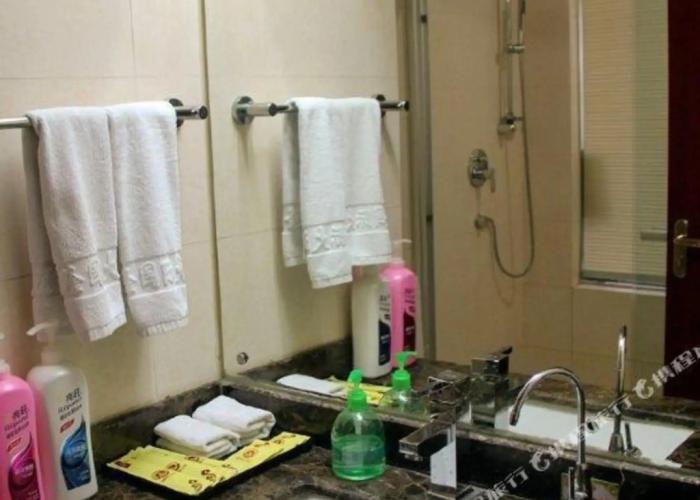 Chenlong International Hotel