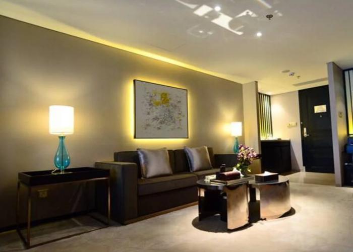 Weihaiwei Hotel
