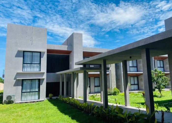 Kambaniru Beach Hotel & Resort