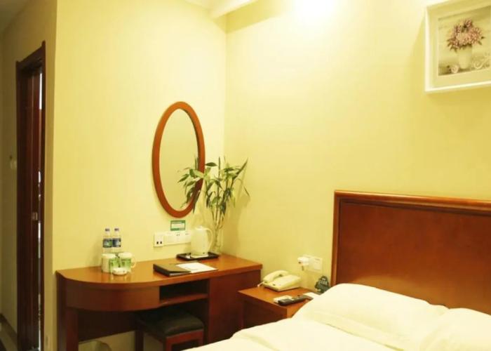 GreenTree Inn Wuhu Fangte North Changjiang Road Business Hotel