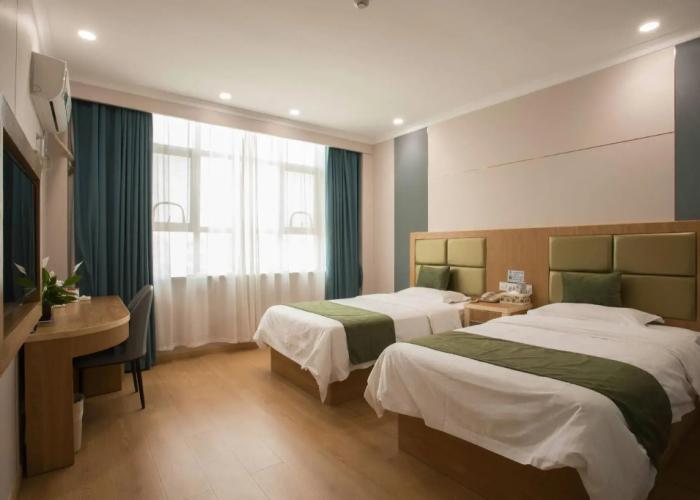 GreenTree Inn Anhui Wuhu Yinhu North Road Fangte World Resort South Gate Business Hotel