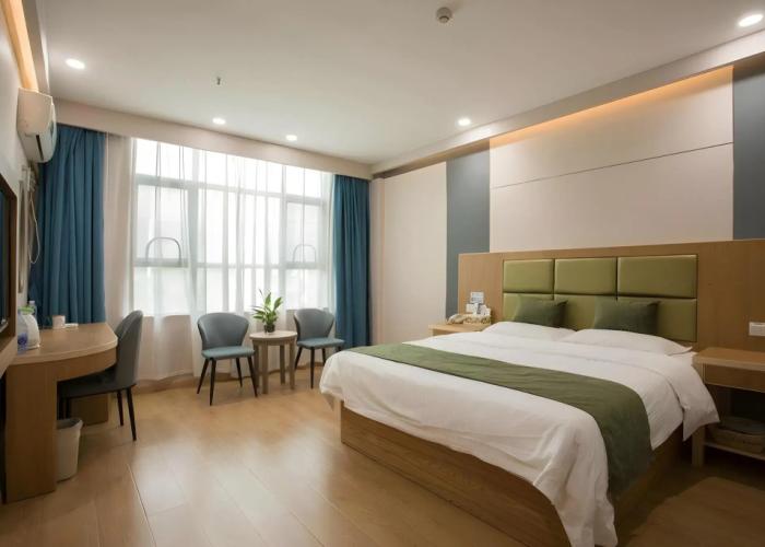 GreenTree Inn Anhui Wuhu Yinhu North Road Fangte World Resort South Gate Business Hotel