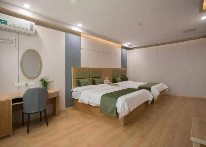 GreenTree Inn Anhui Wuhu Yinhu North Road Fangte World Resort South Gate Business Hotel