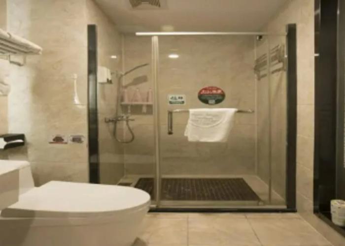 GreenTree Inn Anhui Wuhu Yinhu North Road Fangte World Resort South Gate Business Hotel