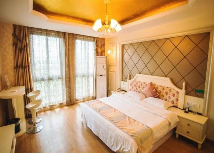 Sweetie Dream Theme Hotel