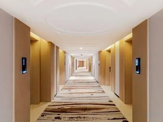 Wuhu Venice Holiday Hotel
