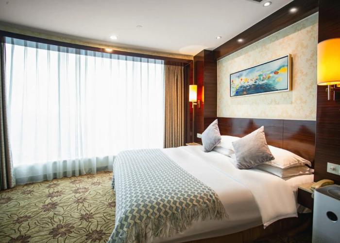 Cenbest Jinling Grand Hotel