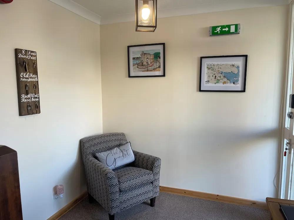 фото Broadhaven Road