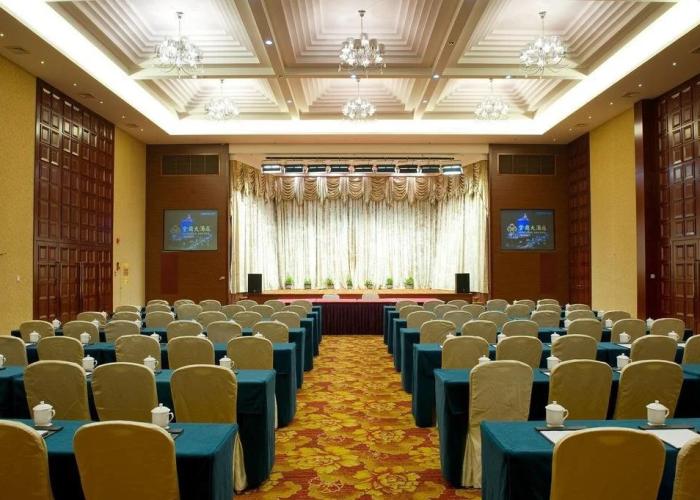 Jinding Hotel