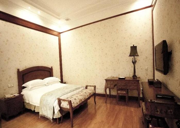 Treasure Island Hotel
