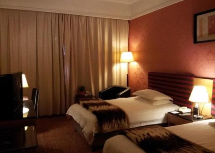 Red Sun Hotel
