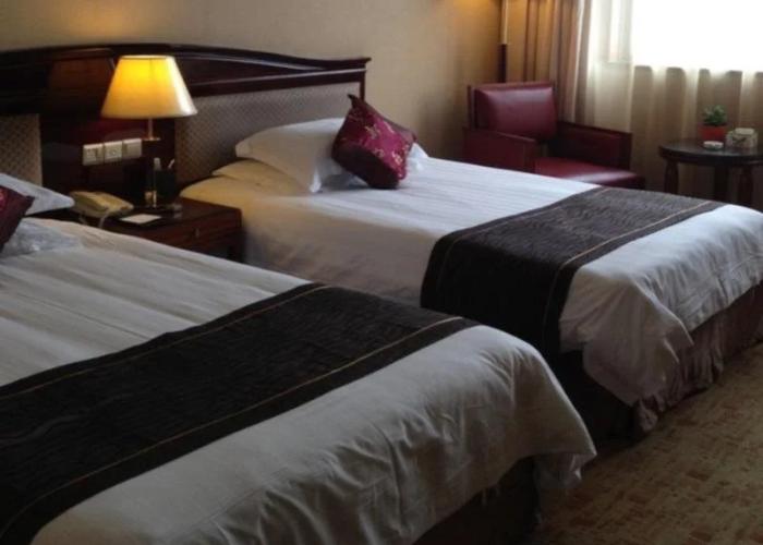 Red Sun Hotel