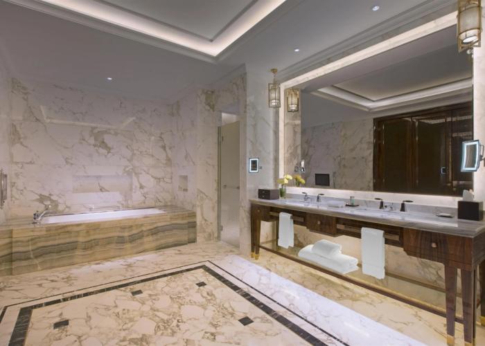 Sheraton Grand Wuhan Hankou Hotel