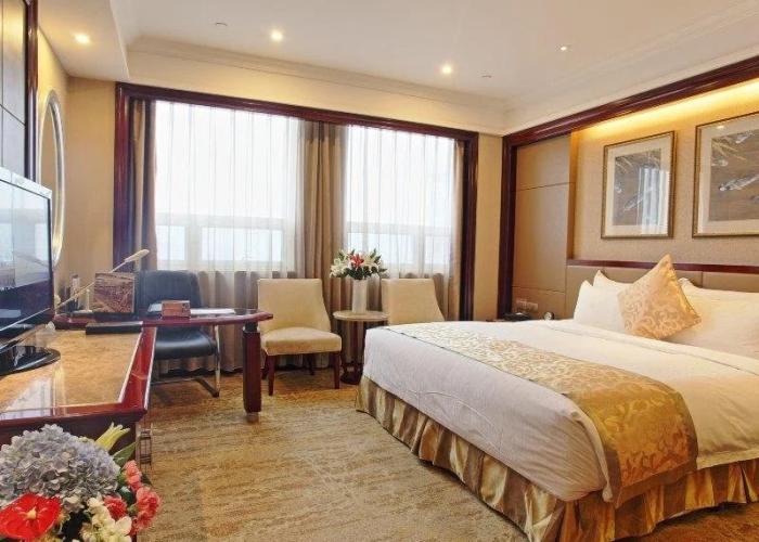 Chutian Guangdong International Hotel