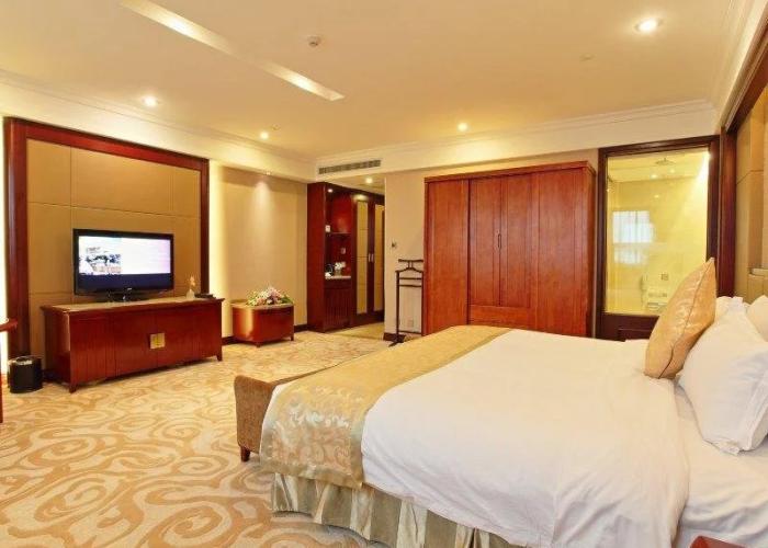Chutian Guangdong International Hotel