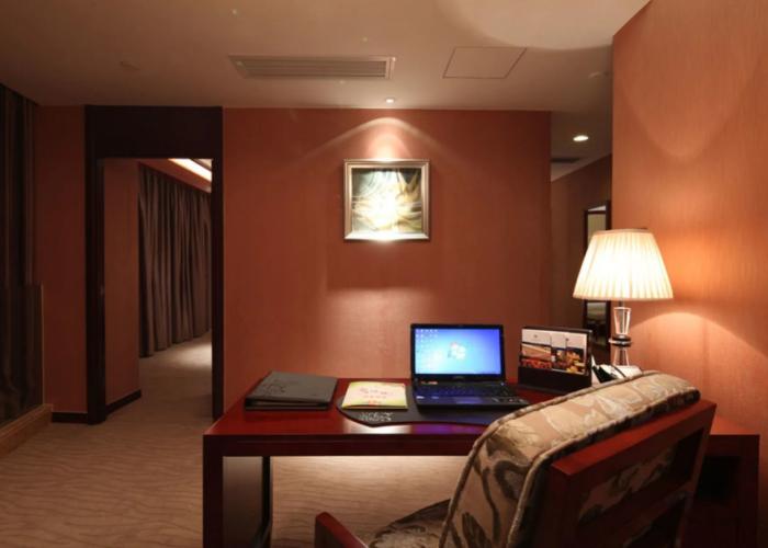 Wuhan Tianchimel Hotel