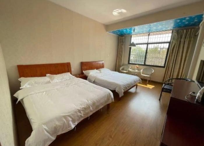 Deyun Farm Hotel