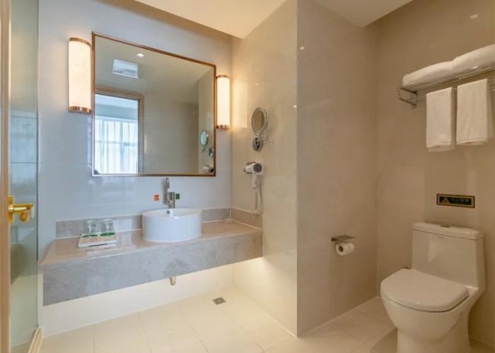 Vienna International Hotel (Wuhan Wangjiawan Tieqiao Square)
