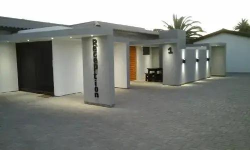 Tiende Laan Bed & Breakfast and Self-Catering