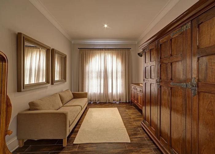 Lagoon Suites Boutique Hotel
