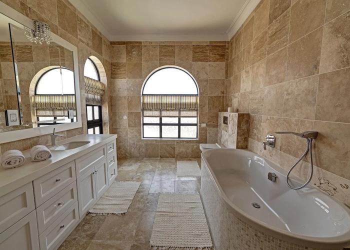 Lagoon Suites Boutique Hotel