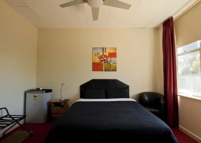 Mirambeena Motel
