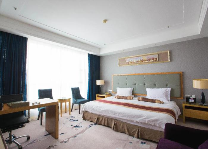 Xiangyang Hechi Shang Pin Hotel