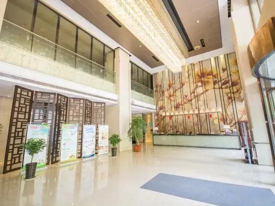 Celebrity Hotel