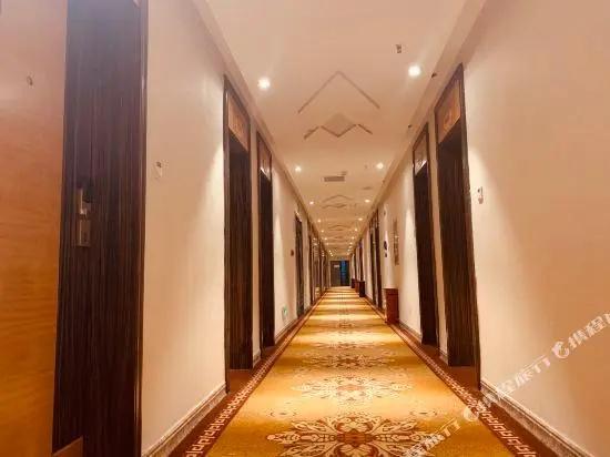 Ripple Hotel (Nanzhang Jinzhang Avenue)