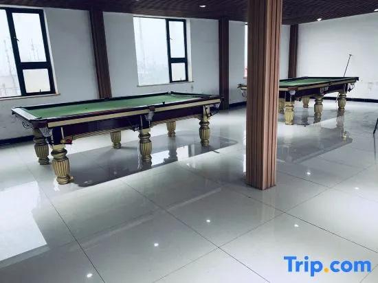 Xinyuan Business Hotel