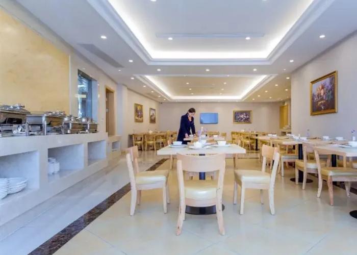 Vienna International Hotel (Xinwuzhong, Dengcheng Avenue, Xiangyang)