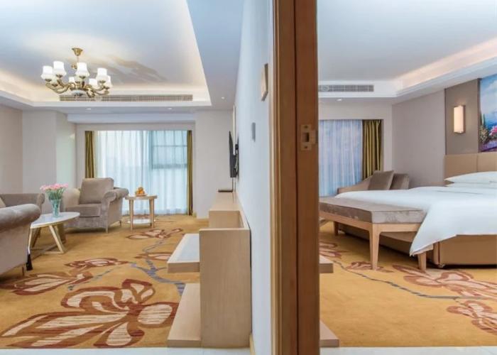 Vienna International Hotel (Xinwuzhong, Dengcheng Avenue, Xiangyang)