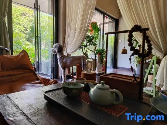 Ruoyin Hostel