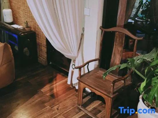 Ruoyin Hostel