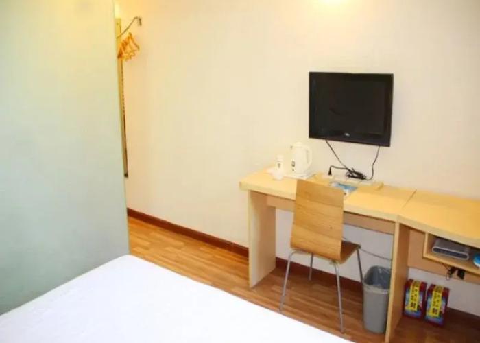 7 Days Inn Xichang Hangtian Avenue Jixiang Road Branch