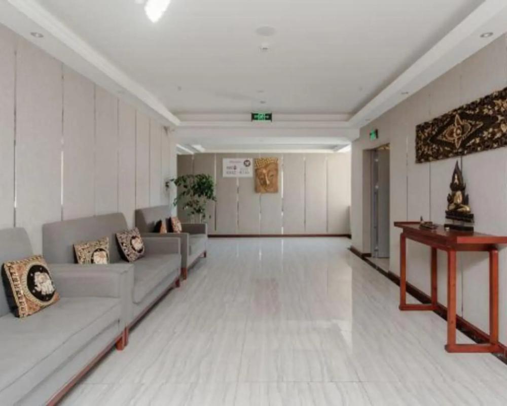 фото Langshen Hotel (Xichang Torch Square Haihe Sky Street)