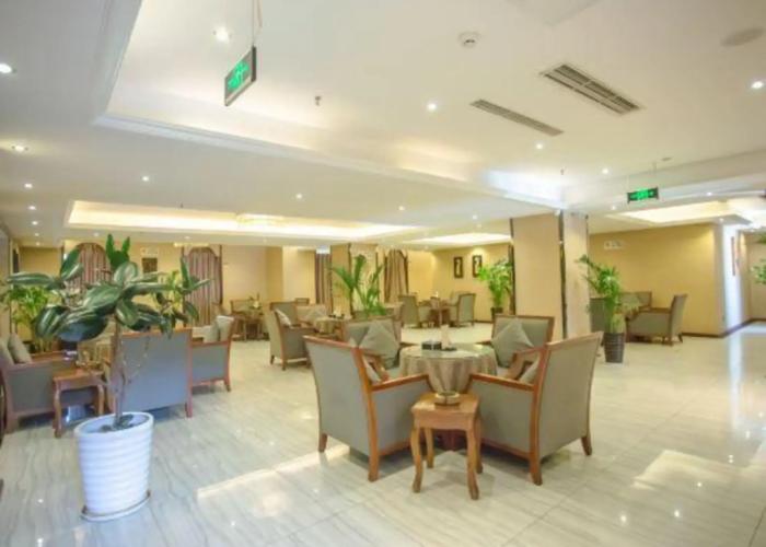 Langshen Hotel (Xichang Torch Square Haihe Sky Street)