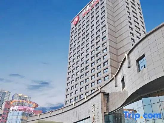 Yinlong Hotel