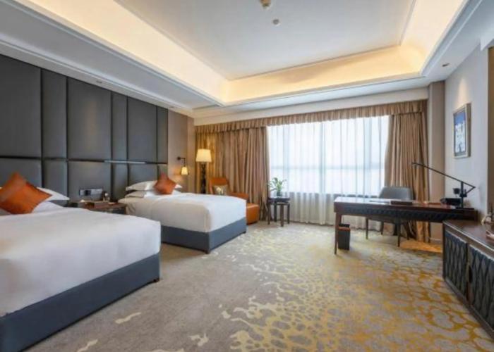 Yinlong Hotel