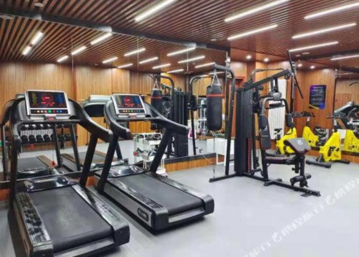 Orange Hotel (Xining Yanhu Lane)