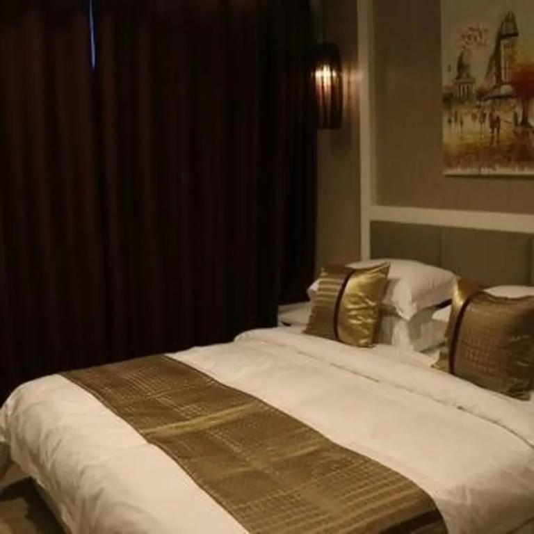 фото Junyue Hotel
