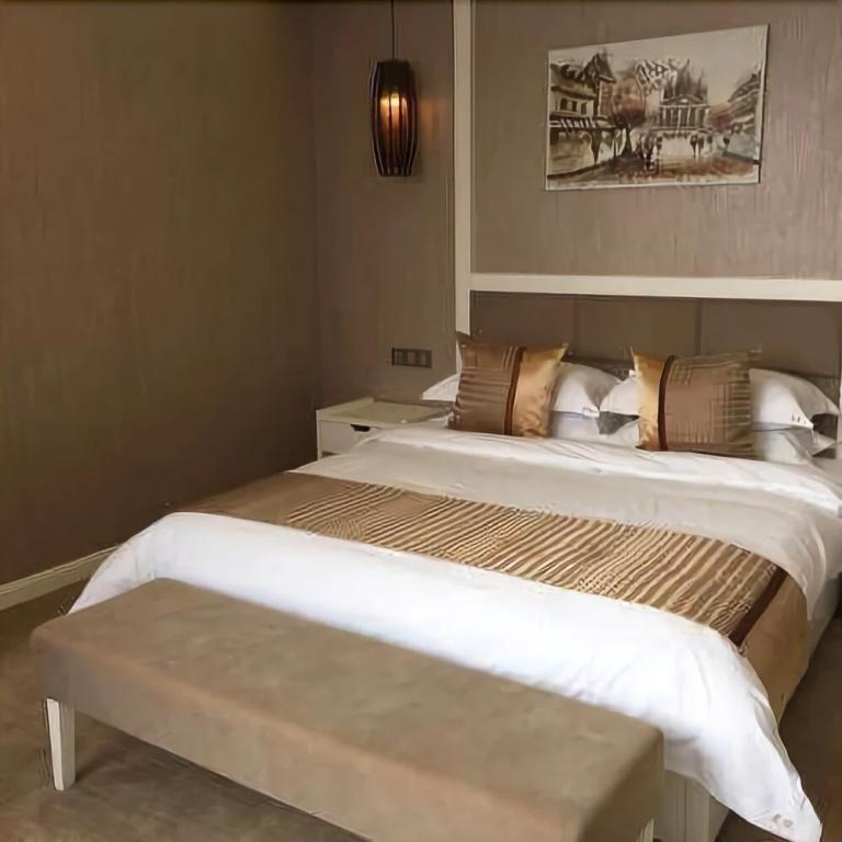 фото Junyue Hotel