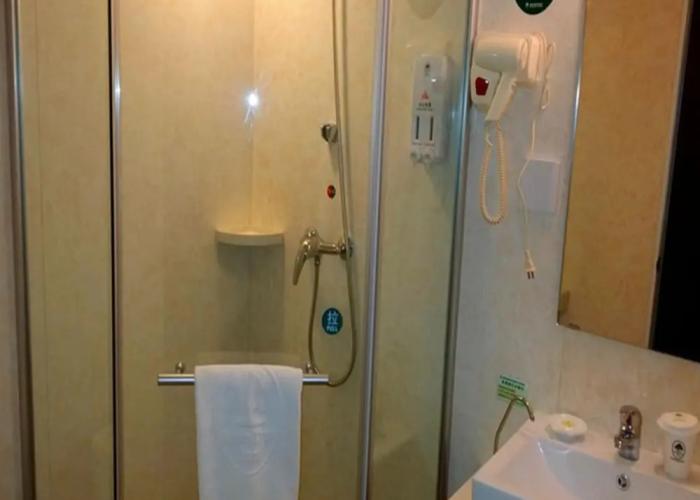 GreenTree Inn Xuzhou High Speed Railway Zhanqian Square Hotel