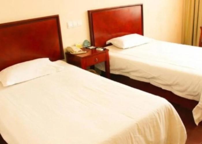 GreenTree Inn Xuzhou Suining Bayi Road Express Hotel