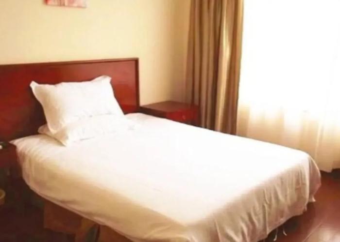 GreenTree Inn Xuzhou Suining Bayi Road Express Hotel