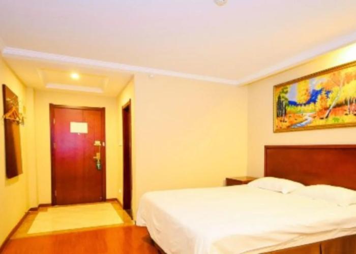 GreenTree Inn Xuzhou Suining Bayi Road Express Hotel