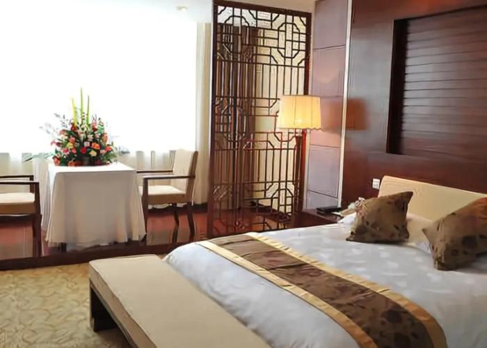 Ruifeng International Hotel （Southwest Gate）